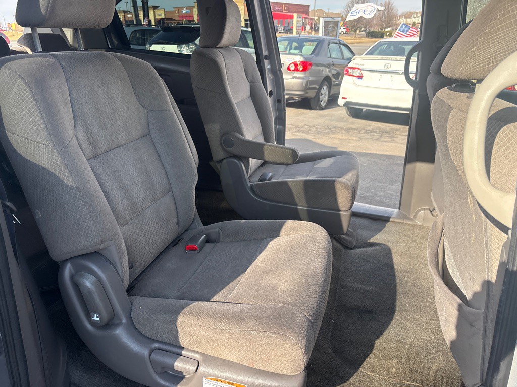 2014 Honda Odyssey Image 13
