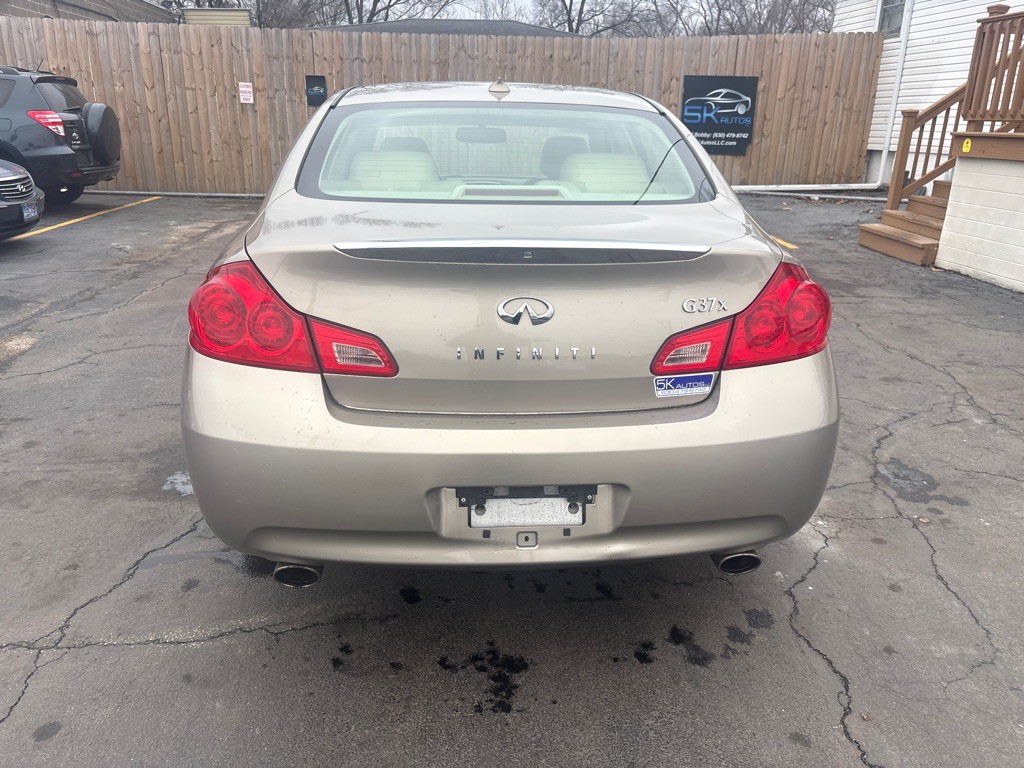 2009 INFINITI G37 Image 4