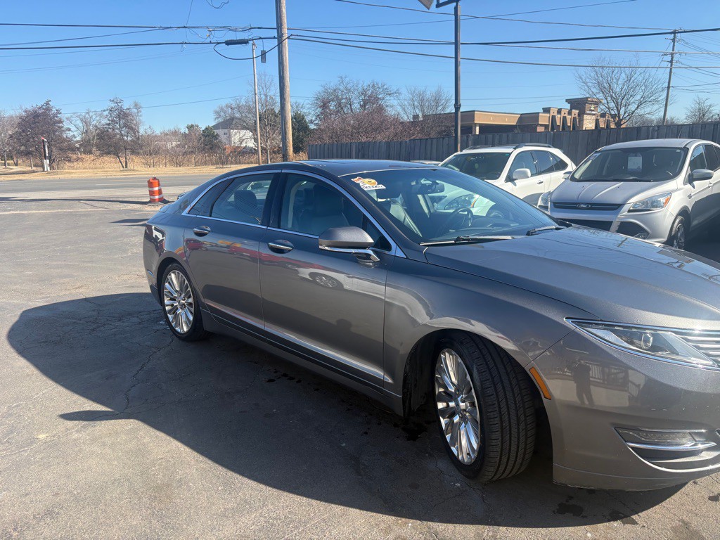 2014 Lincoln MKZ Image 3