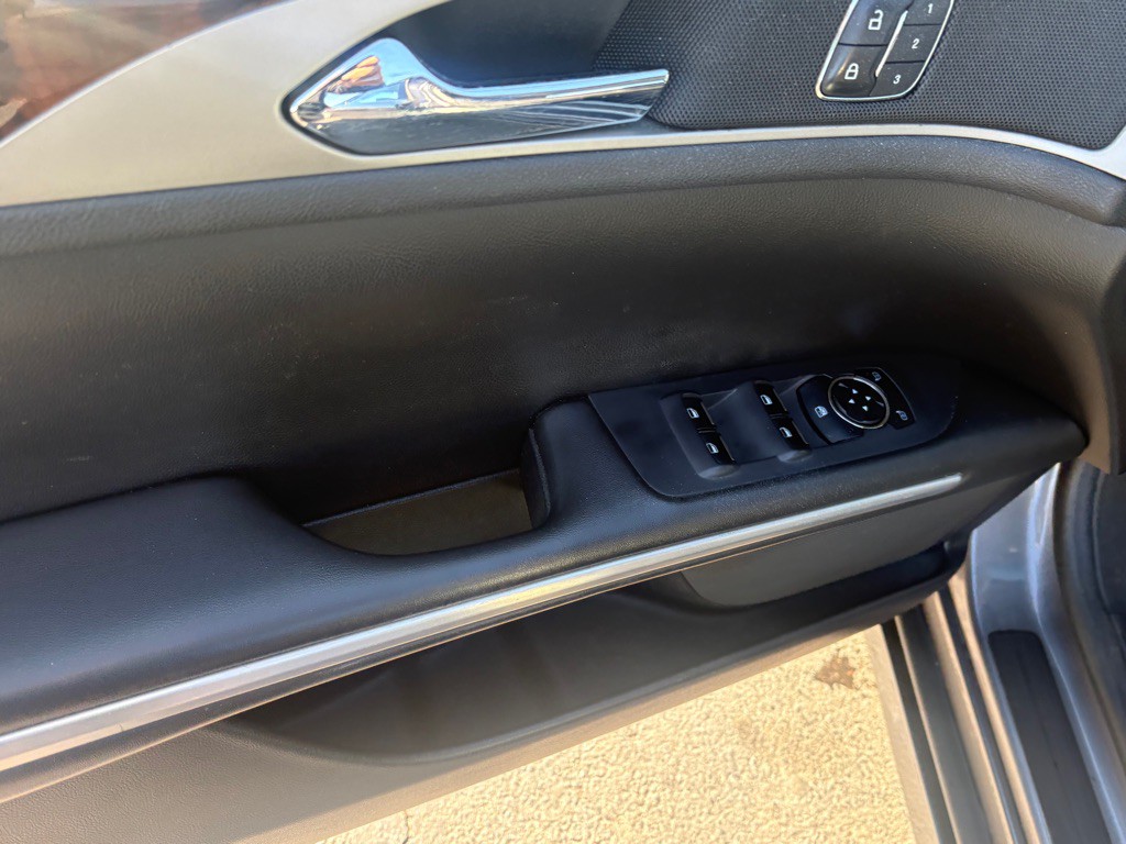 2014 Lincoln MKZ Image 15