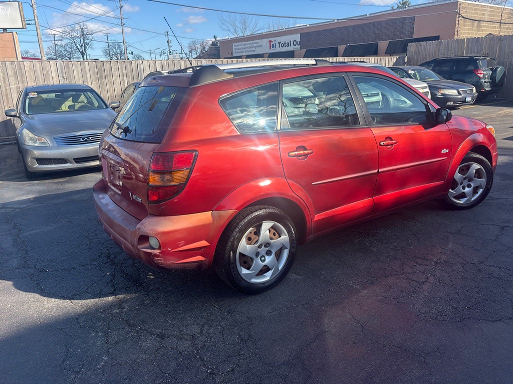 2004 Pontiac Vibe Image 4