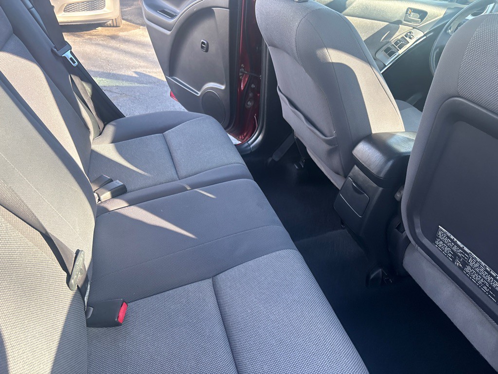 2004 Pontiac Vibe Image 12