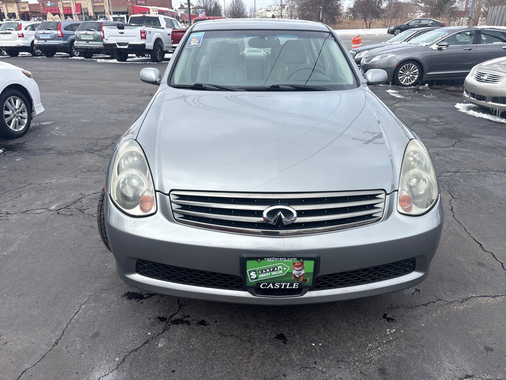 2005 INFINITI G35 Image 2