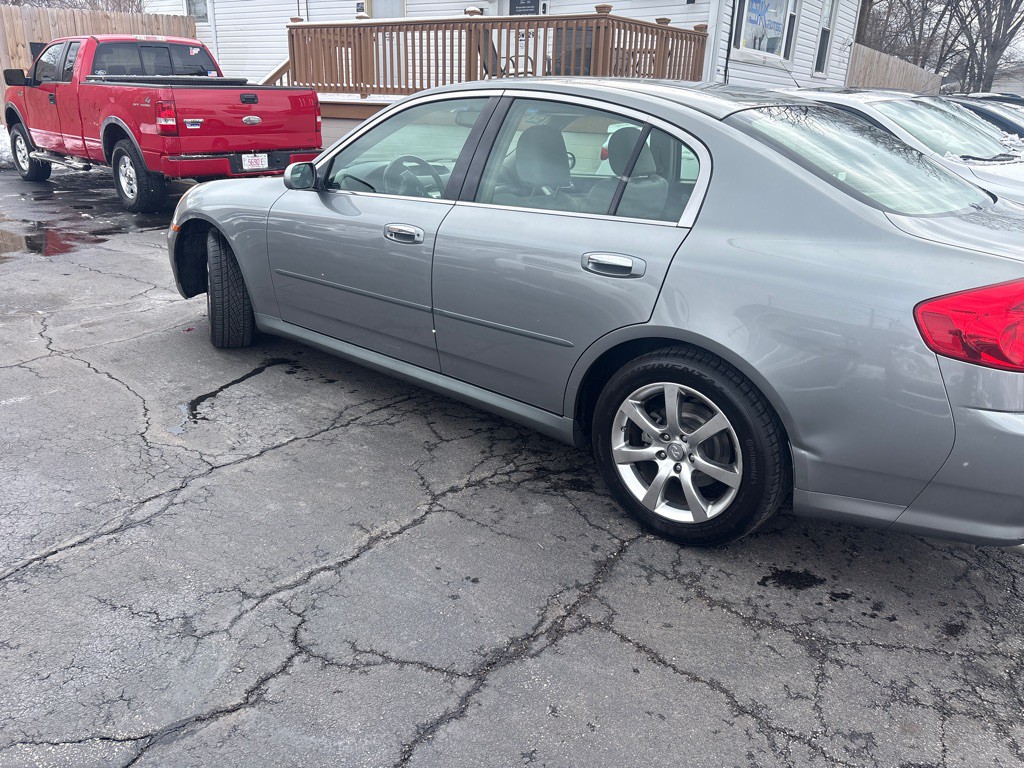 2005 INFINITI G35 Image 6