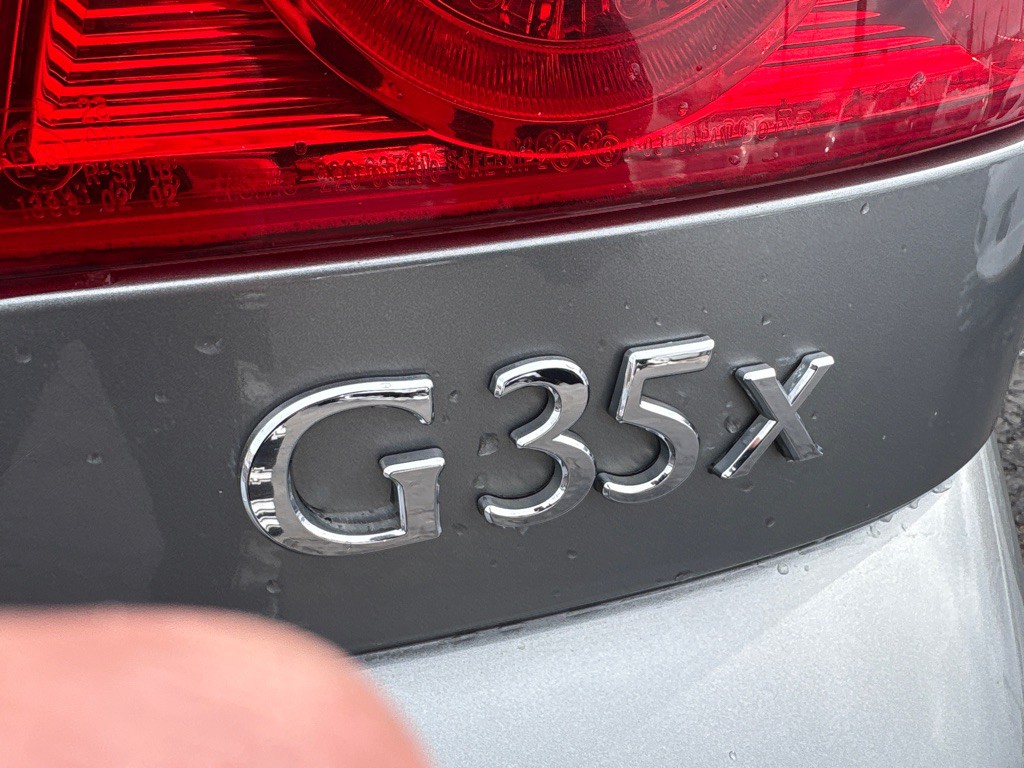 2005 INFINITI G35 Image 7