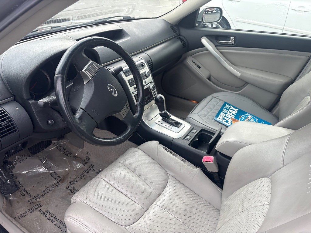 2005 INFINITI G35 Image 16