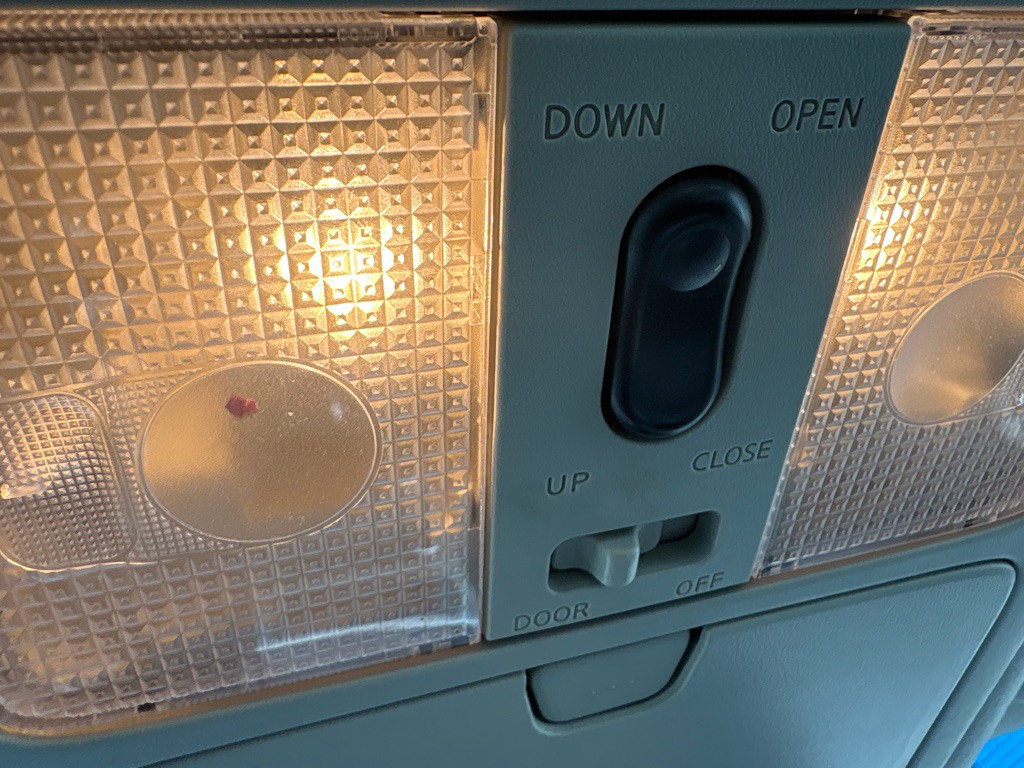 2005 INFINITI G35 Image 18