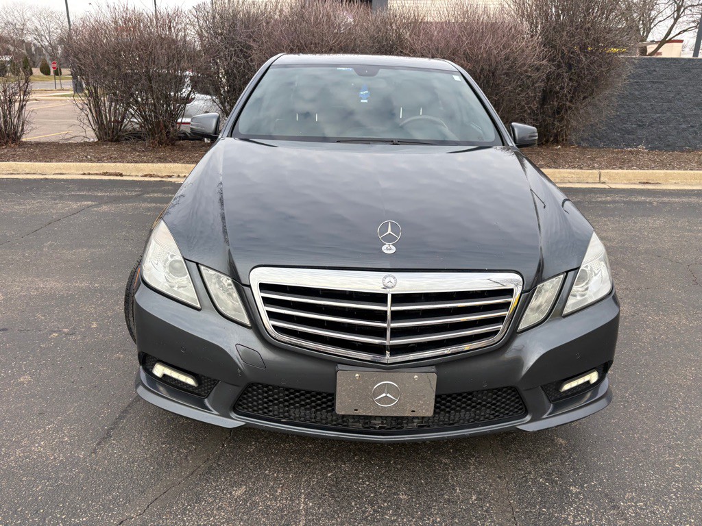 2011 Mercedes-Benz E-Class Image 2
