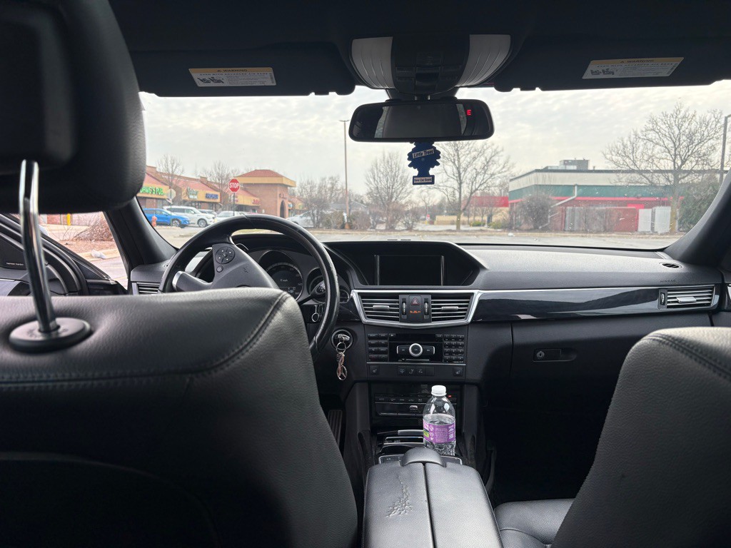 2011 Mercedes-Benz E-Class Image 12