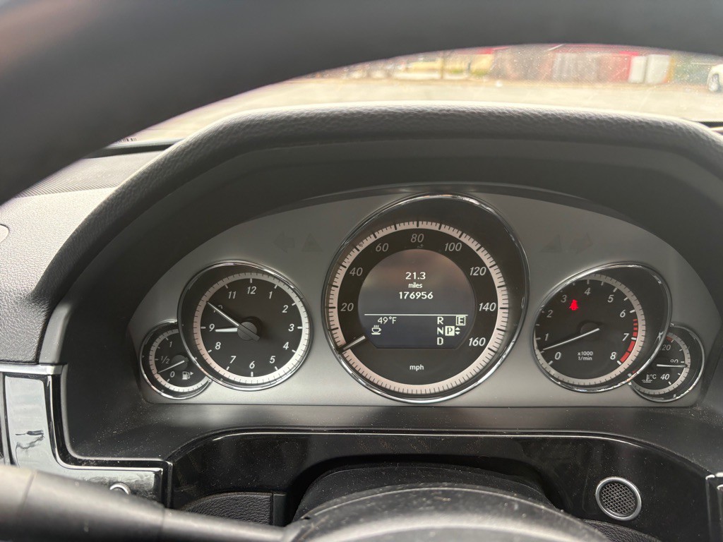 2011 Mercedes-Benz E-Class Image 19