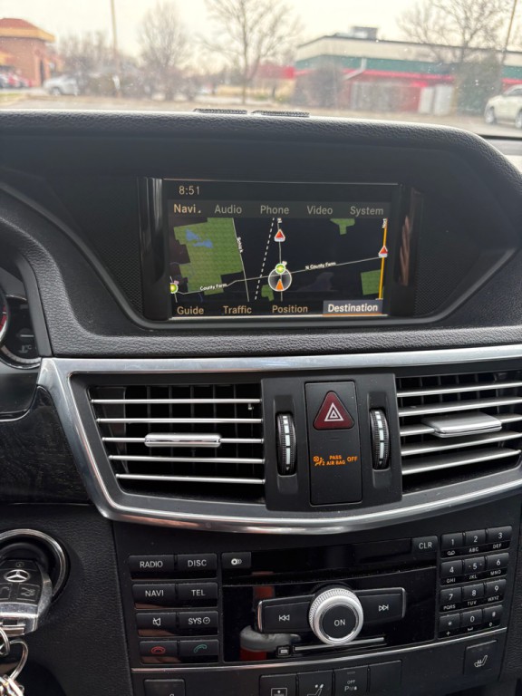 2011 Mercedes-Benz E-Class Image 21