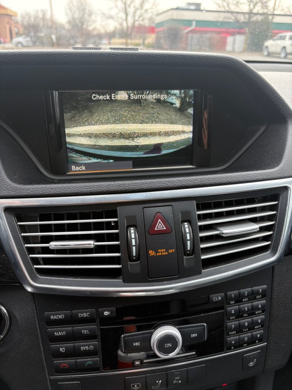 2011 Mercedes-Benz E-Class Image 22