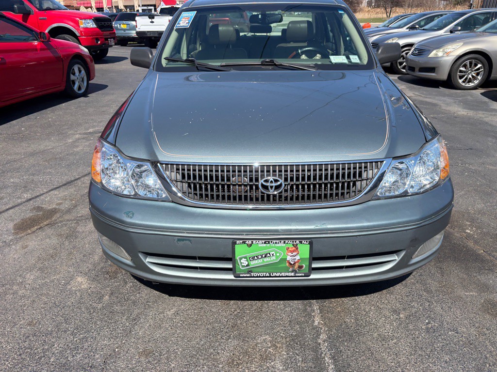 2000 Toyota Avalon Image 2