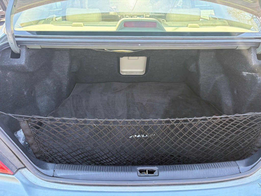 2000 Toyota Avalon Image 9