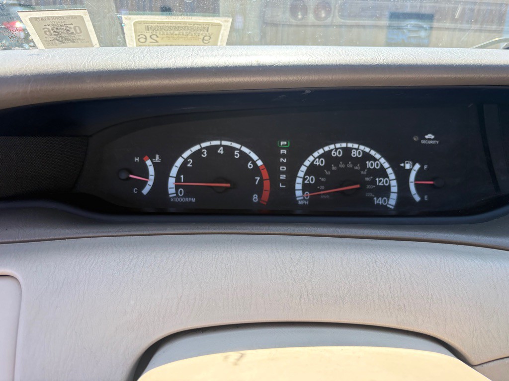 2000 Toyota Avalon Image 19