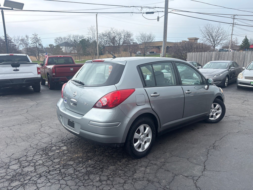 2009 Nissan Versa Image 4