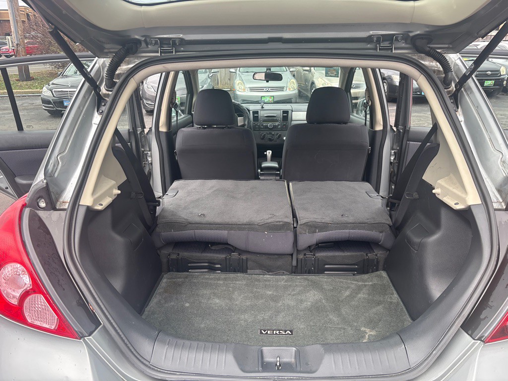 2009 Nissan Versa Image 10