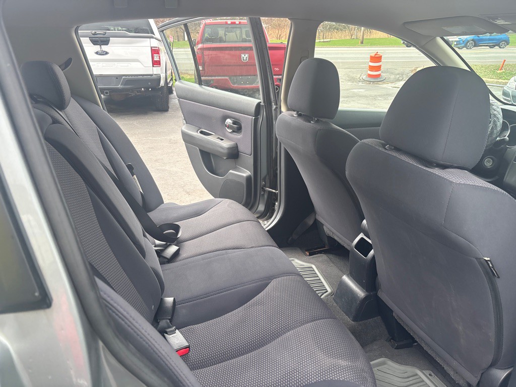 2009 Nissan Versa Image 11