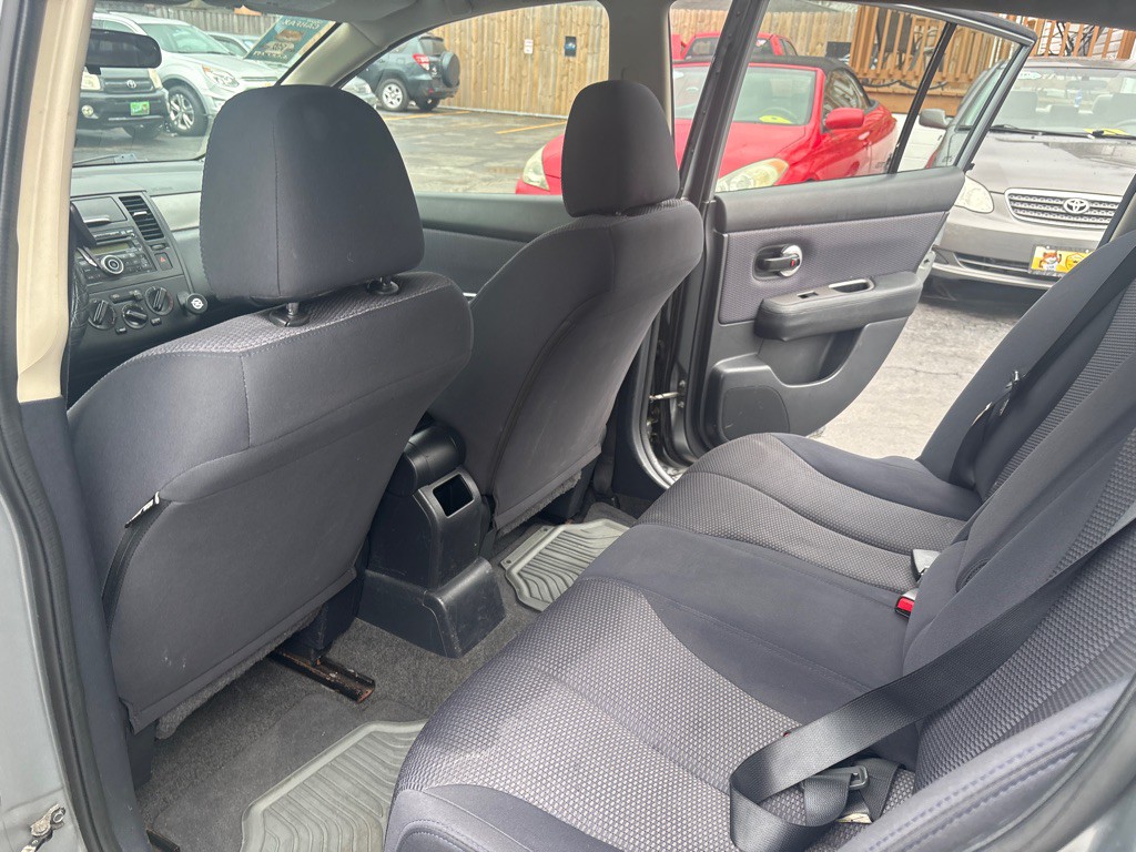 2009 Nissan Versa Image 12