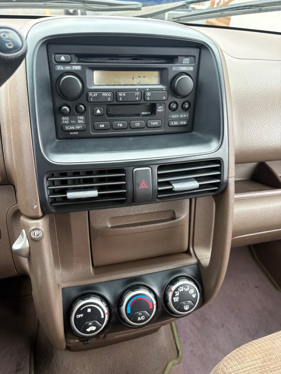 2004 Honda CR-V Image 20