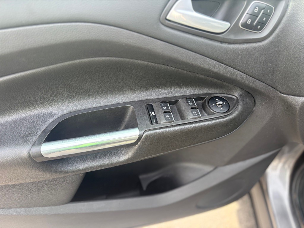 2013 Ford Escape Image 16