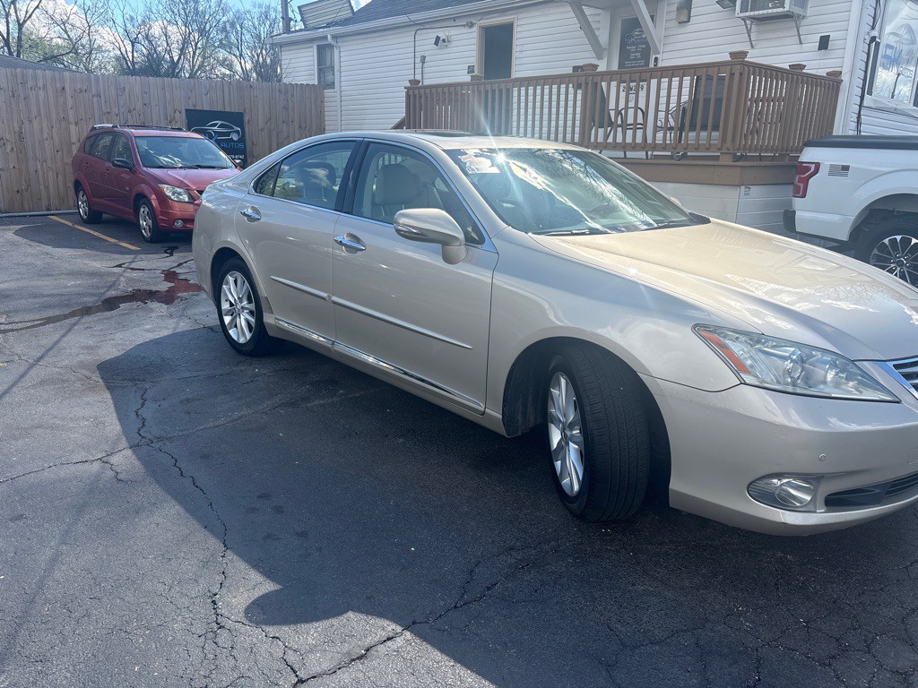 2010 Lexus ES Image 3
