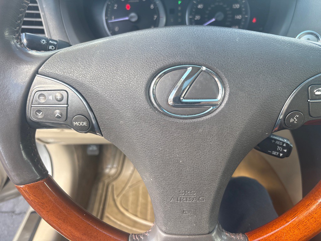 2010 Lexus ES Image 15