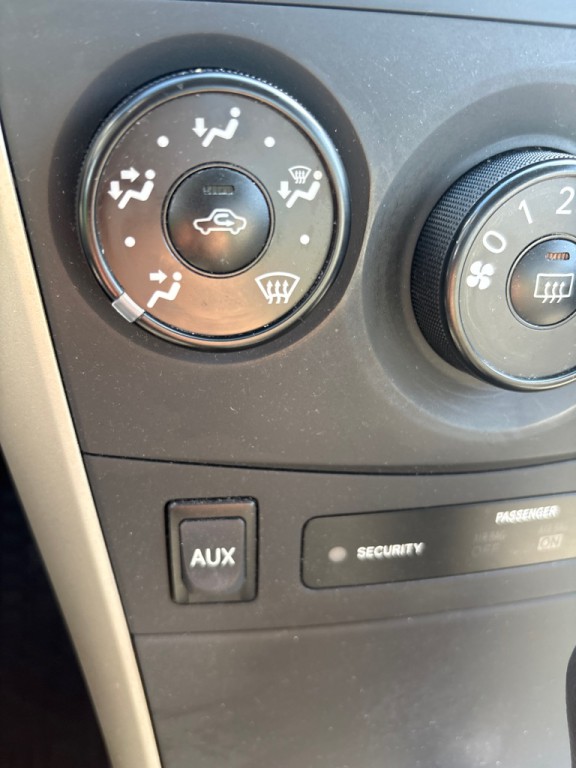 2009 Toyota Corolla Image 16