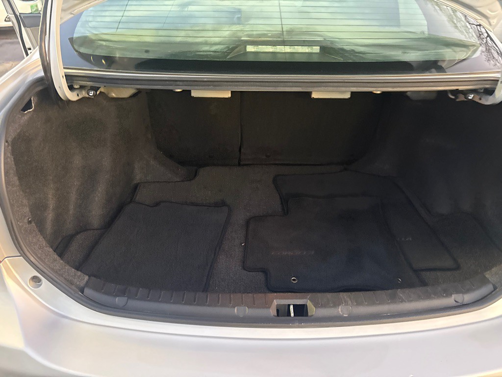 2013 Toyota Corolla Image 8