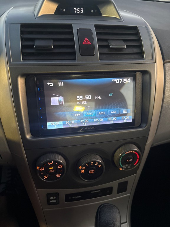 2013 Toyota Corolla Image 16