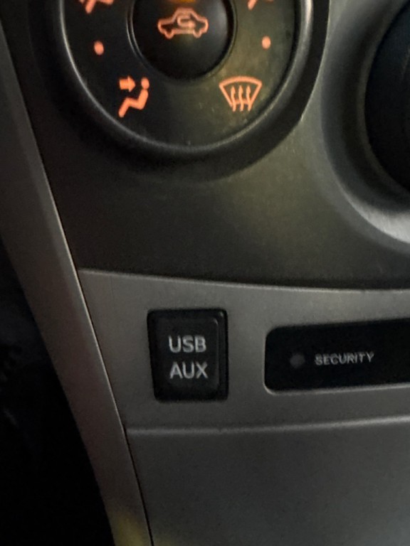 2013 Toyota Corolla Image 18