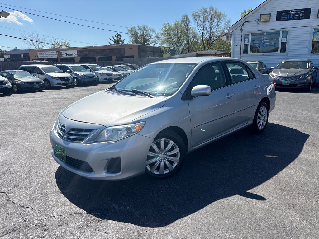 2013 Toyota Corolla Image 1