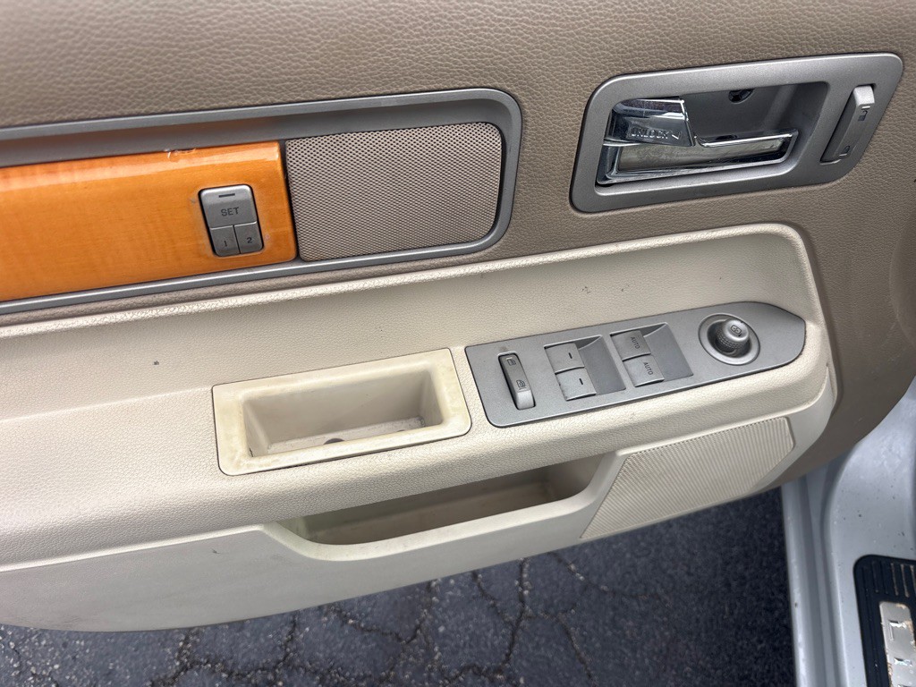 2007 Lincoln MKZ Image 15