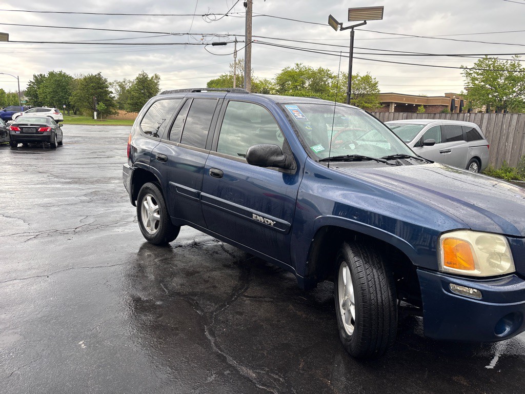 2004 GMC Envoy Image 3