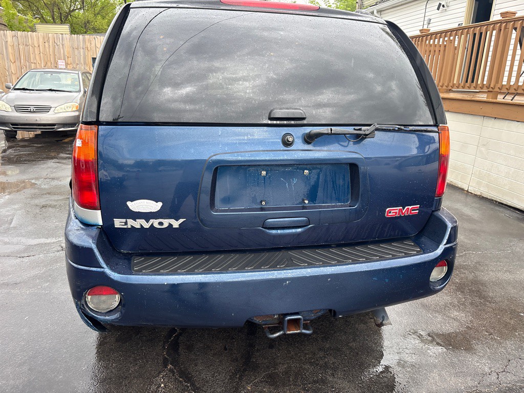 2004 GMC Envoy Image 5