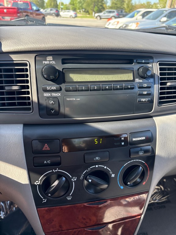 2003 Toyota Corolla Image 16