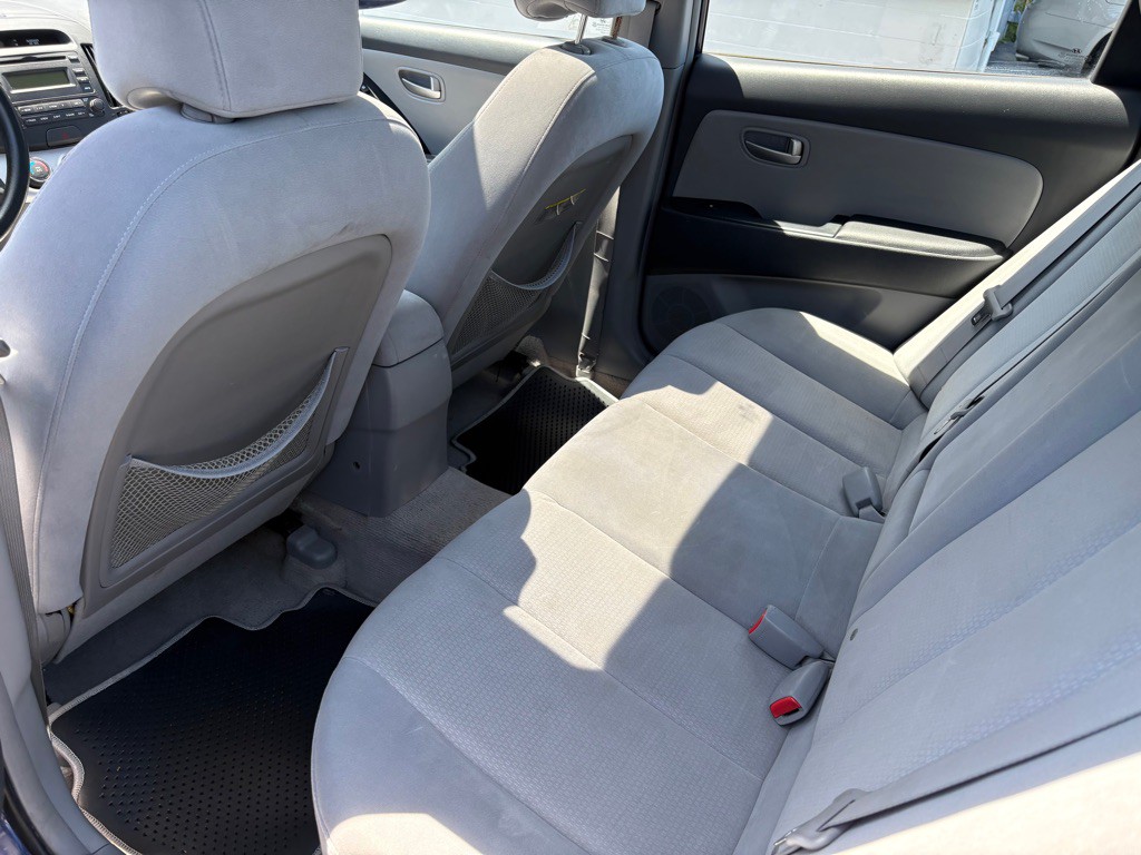 2007 Hyundai Elantra Image 9