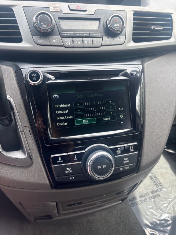 2016 Honda Odyssey Image 25