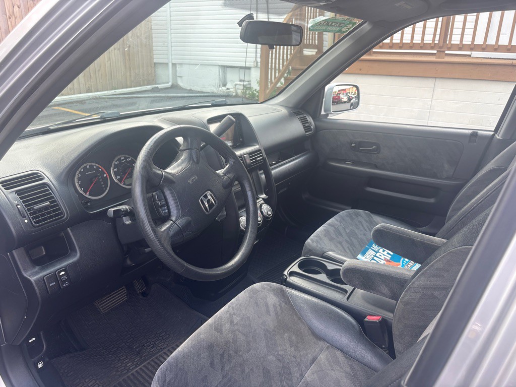 2004 Honda CR-V Image 17