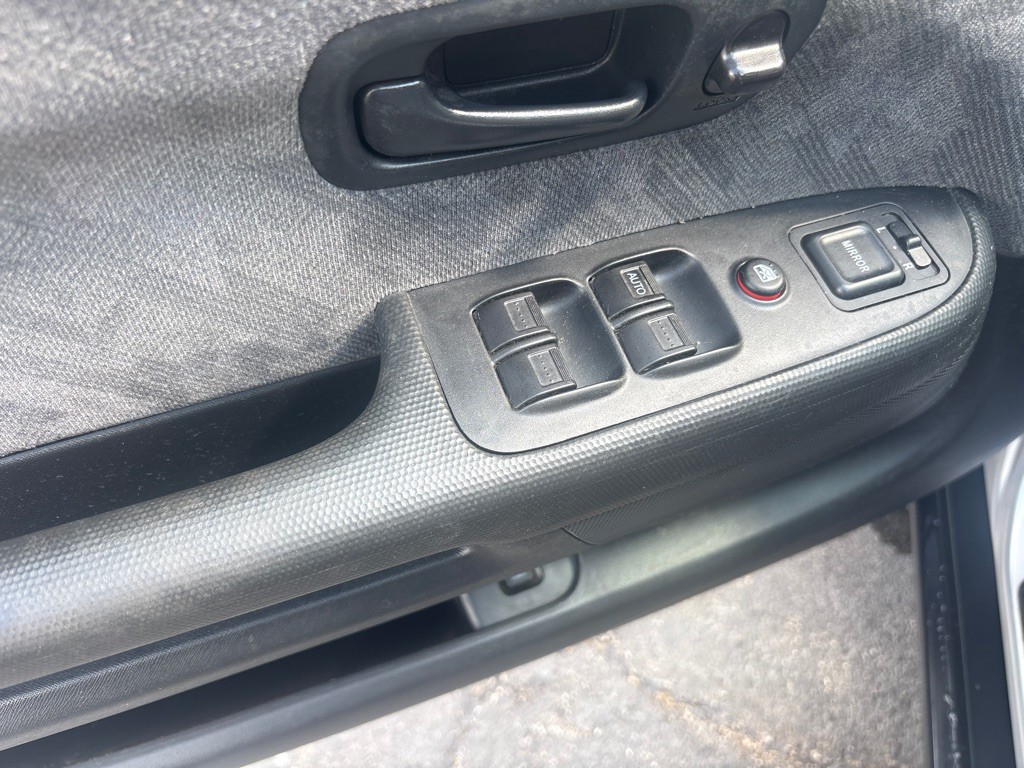 2004 Honda CR-V Image 18