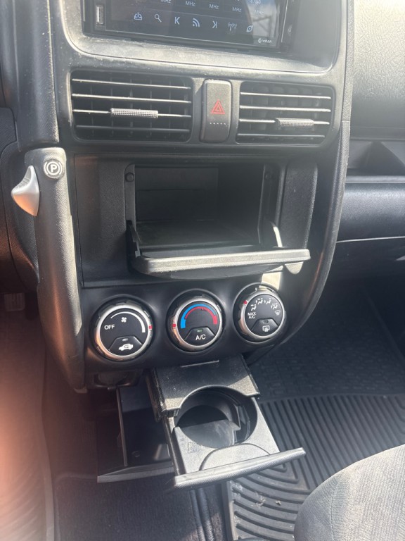 2004 Honda CR-V Image 23