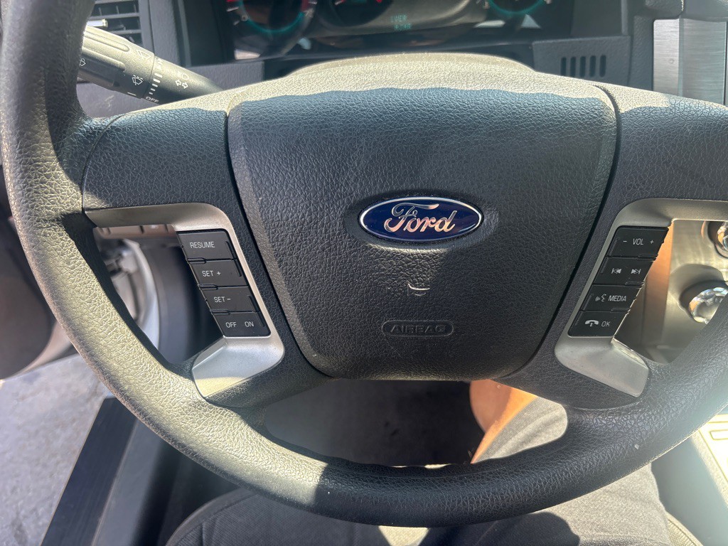 2010 Ford Fusion Image 18
