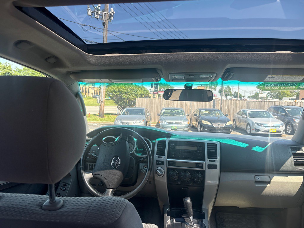 2005 Toyota 4Runner Image 14