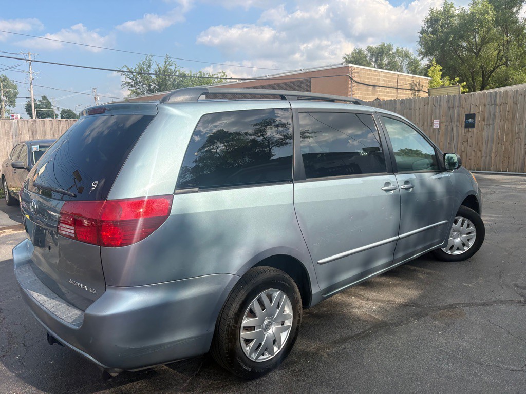 2005 Toyota Sienna Image 4