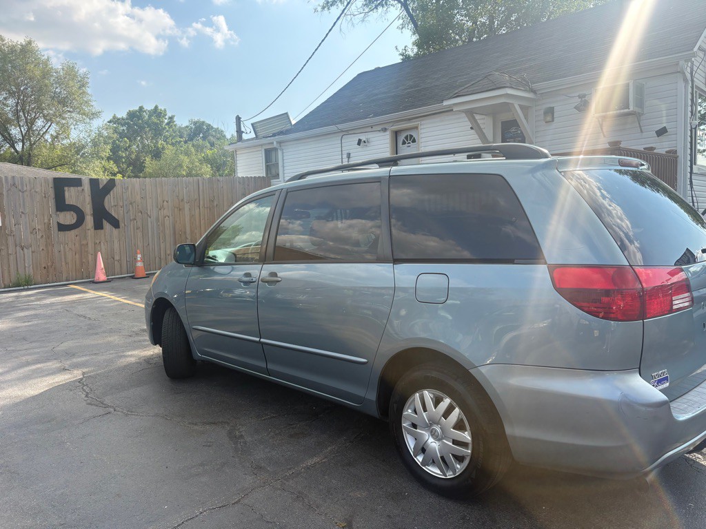 2005 Toyota Sienna Image 6