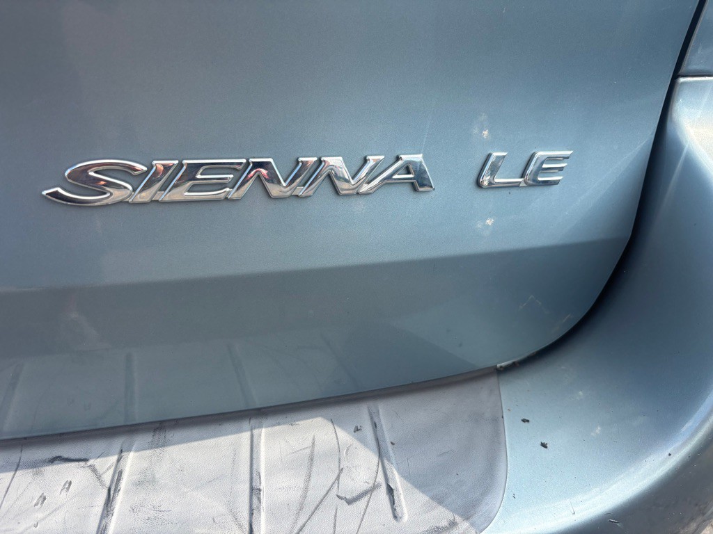 2005 Toyota Sienna Image 7