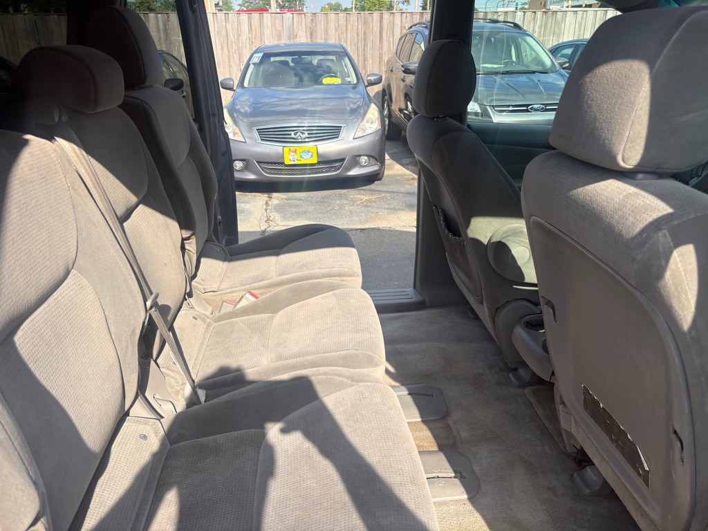 2005 Toyota Sienna Image 14