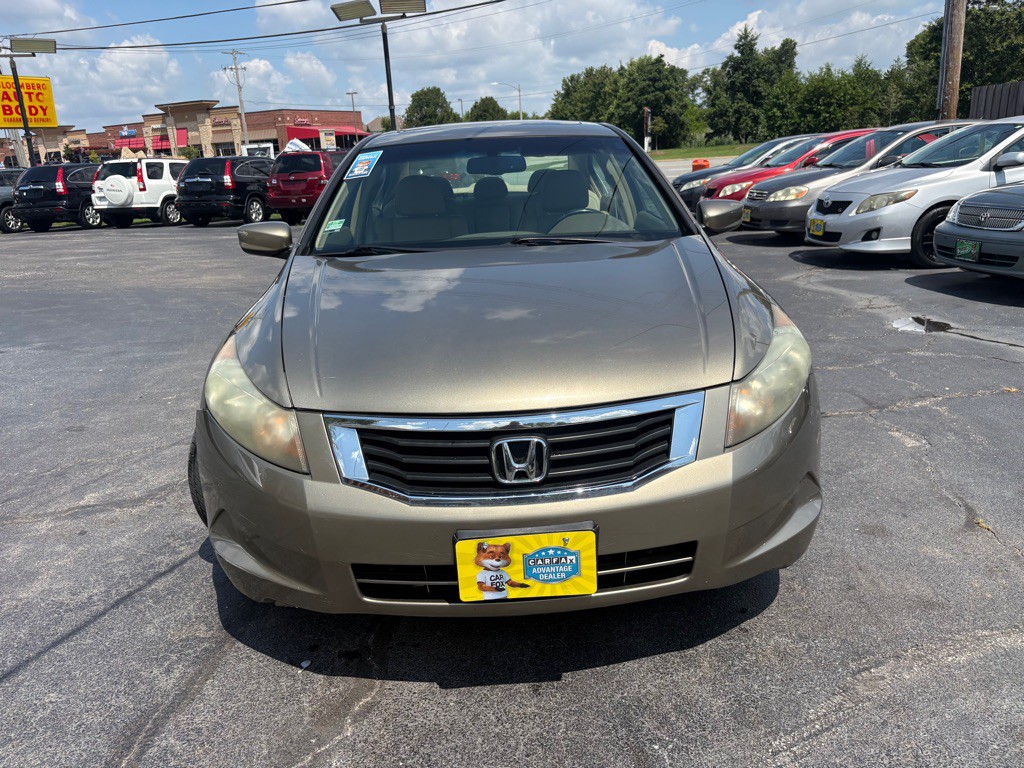 2009 Honda Accord Image 2