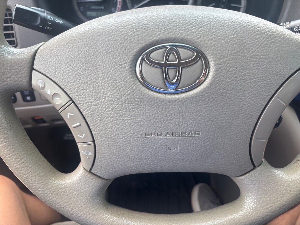2004 Toyota Sienna Image 16