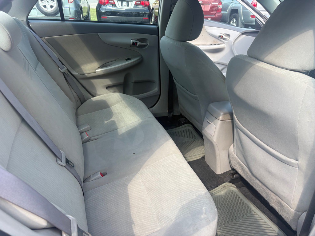 2010 Toyota Corolla Image 10